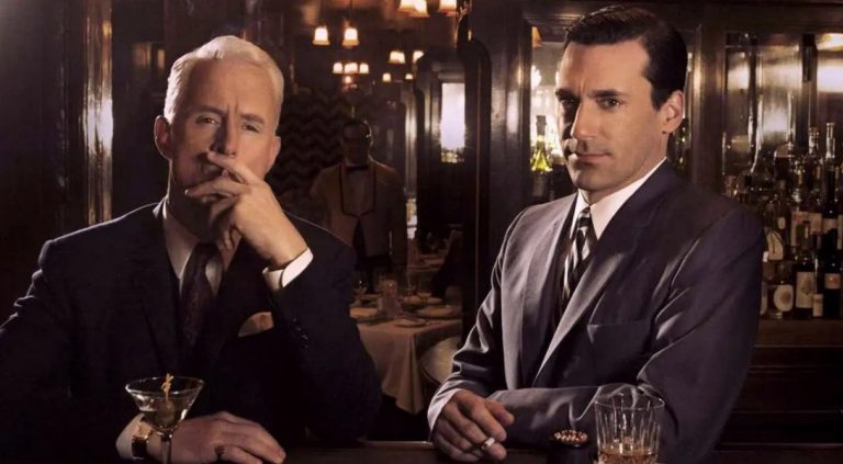 Miesten cocktail pukeutuminen ja etiketti