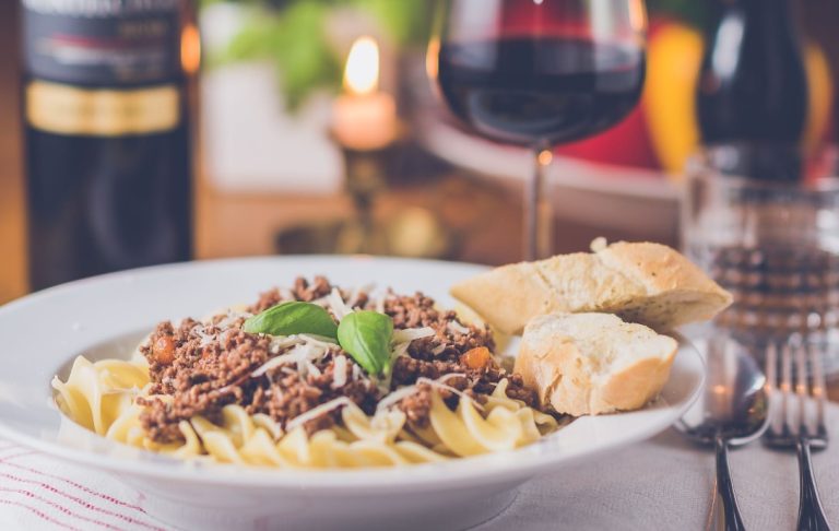 Eurooppalainen vai amerikkalainen haarukointitapa