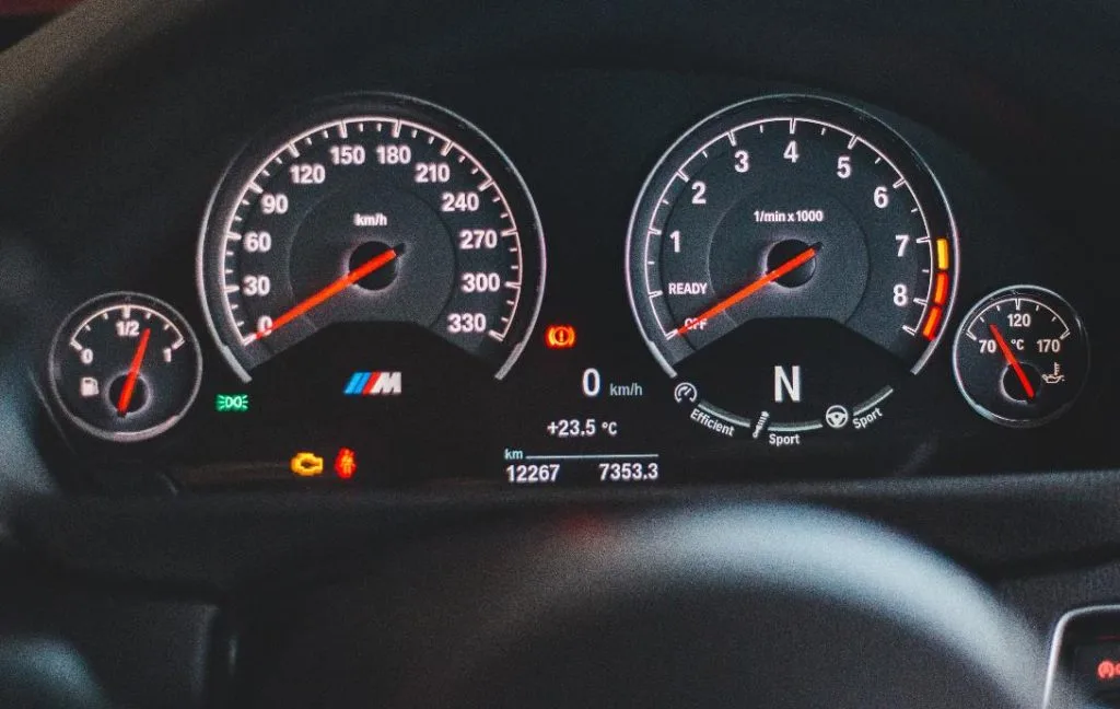 miksi auto pitää sammuttaa tankatessa