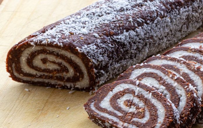 Miksi kääretorttu tarttuu paperiin ja repeää?