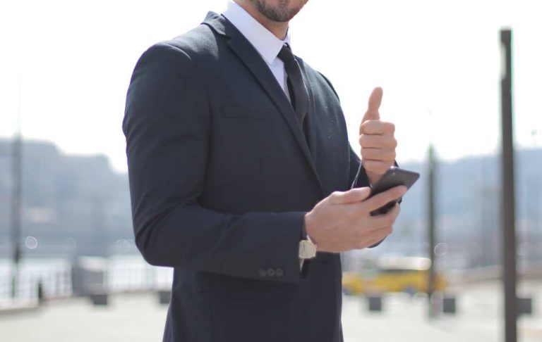 ostamassa pukua opas