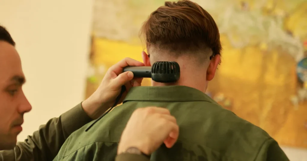 Paras hiustrimmeri testi